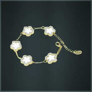 Fine clover bracelet White